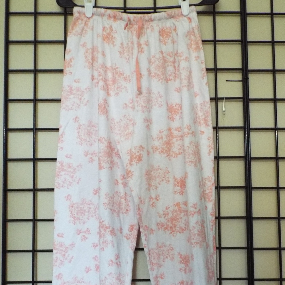 White Peach Lounge/Pajama Pants L